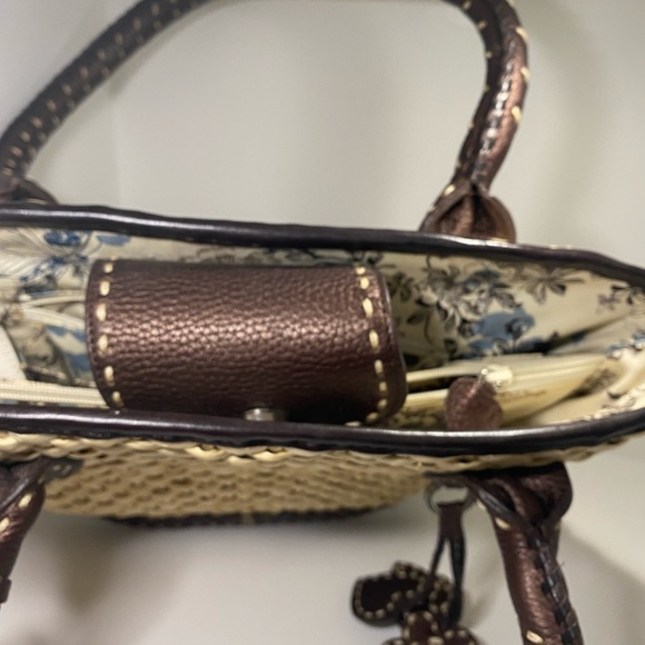 Brighton | Woven Straw Shoulder Bag with Leather Trim - Picture 5 of 9